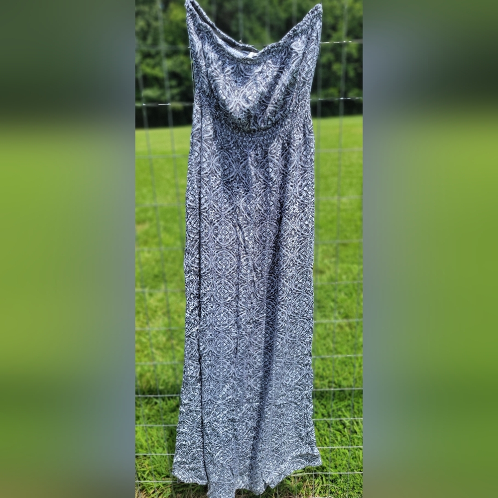 O'Neill Black and White Strapless Maxi Dress